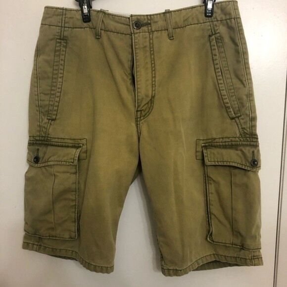Levi’s Khaki Cargo Shorts Size 30 Thick Y2K - Picture 2 of 8
